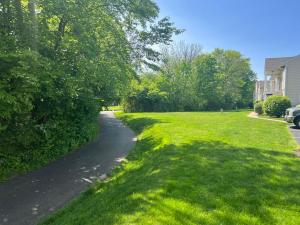 Apartments for rent in Limerick-PA-Community-Walkway